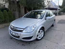 Opel Astra, 1.6 l., saloon / sedan