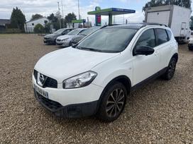 Nissan Qashqai, 1.6 l., off-road / crossover