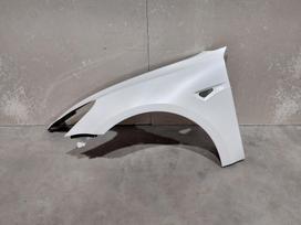 Tesla Model 3 spārni