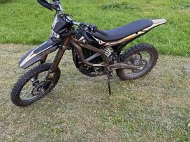 Sur-Ron Ultra bee, krosiniai