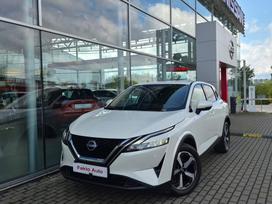 Nissan Qashqai, 1.3 l., off-road / crossover
