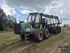 John Deere 1210 E, koksnes transportieri