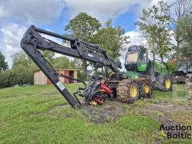 John Deere 1270 E, harvesters