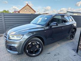 Audi Q5, 2.0 l., off-road / crossover