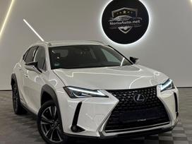 Lexus UX 250h, 2.0 l., off-road / crossover