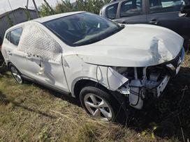 Nissan Qashqai, 1.3 l., off-road / crossover