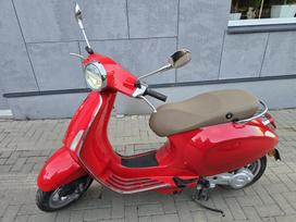 Piaggio Vespa 50cc, mopēds / motorollers