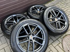 Porsche Macan, light alloy, R20
