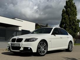 BMW 320, 2.0 l., saloon / sedan
