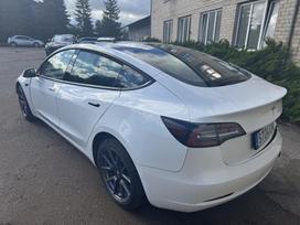 Tesla Model 3, 82 кВт·ч, Седан