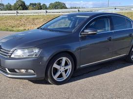 Volkswagen Passat, 1.8 l., saloon / sedan