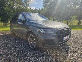 Audi Q7, 3.0 l., off-road / crossover