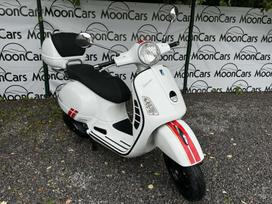 Piaggio Vespa 250cc, scooters / mopeds