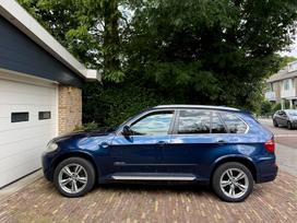 BMW X5, 3.0 l., off-road / crossover