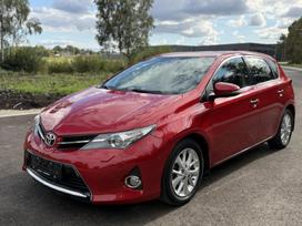 Toyota Auris, 1.6 l., Хэтчбек