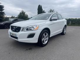 Volvo XC60, 2.4 l., off-road / crossover