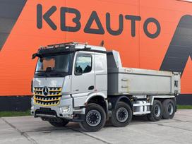 Mercedes-Benz Arocs 3258 8x4, pašizgāzēji