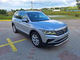 Volkswagen Tiguan, 1.5 l., Внедорожник / Кроссовер