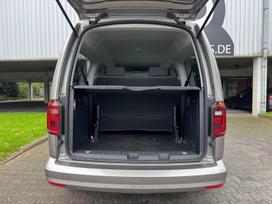 Volkswagen Caddy Maxi dalimis. Detales