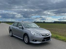 Subaru Legacy, 2.0 l., saloon / sedan