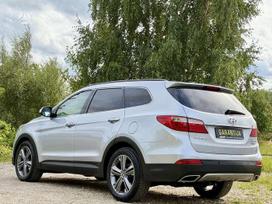 Hyundai Grand Santa Fe, 2.2 l., off-road / crossover