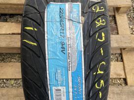 -Kita- Interstate Sport IXT-1, summer 225/45 R17