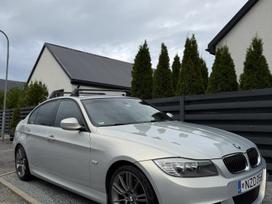 BMW 325, 3.0 l., saloon / sedan