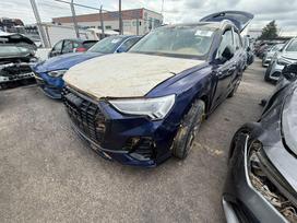 Audi Q3, 2.0 l., Внедорожник / Кроссовер