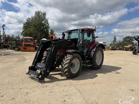 Valtra N155E Frontalinis krautuvas .., tractors