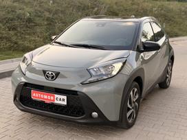 Toyota Aygo X, 1.0 l., Внедорожник / Кроссовер