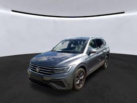 Volkswagen Tiguan, 1.5 l., Внедорожник / Кроссовер
