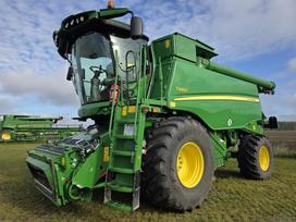 John Deere T660, kombainai