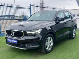 Volvo XC40, 2.0 l., off-road / crossover