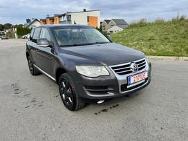 Volkswagen Touareg, 3.0 l., Внедорожник / Кроссовер