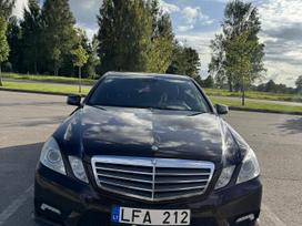 Mercedes-Benz E350, 3.0 l., Седан