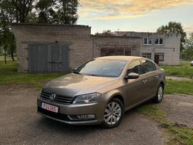 Volkswagen Passat, 1.6 l., sedanas