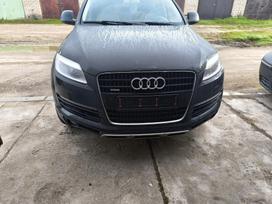 Audi Q7, Dalimis BUG spalva LZ9Y, Dalimis visos dalys dar yra orine pakaba bagazines liftas bose m