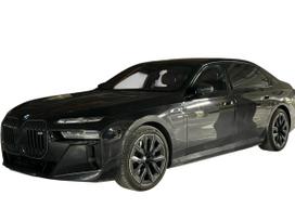 BMW M760, 475