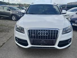 Audi Q5, 2.0 l., off-road / crossover