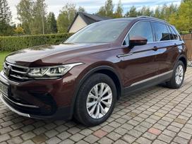 Volkswagen Tiguan, 2.0 l., Внедорожник / Кроссовер