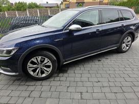 Volkswagen Passat Alltrack, Универсал