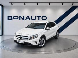 Mercedes-Benz GLA180, 1.6 l., hatchback
