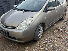 Toyota Prius, 1.5 l., sedanas