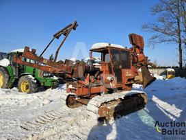 -Kita- Ditch Witch HT 100, ekskavatoriai