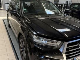 Audi Q7, 3.0 l., off-road / crossover