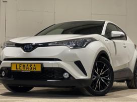 Toyota C-HR, 1.8 l., Внедорожник / Кроссовер