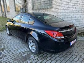 Opel Insignia, 1.8 l., Седан