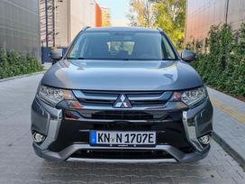Mitsubishi Outlander, 2.0 l., off-road / crossover