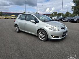 Toyota Auris, 1.6 l., Хэтчбек