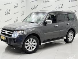 Mitsubishi Pajero, 3.2 l., Внедорожник / Кроссовер